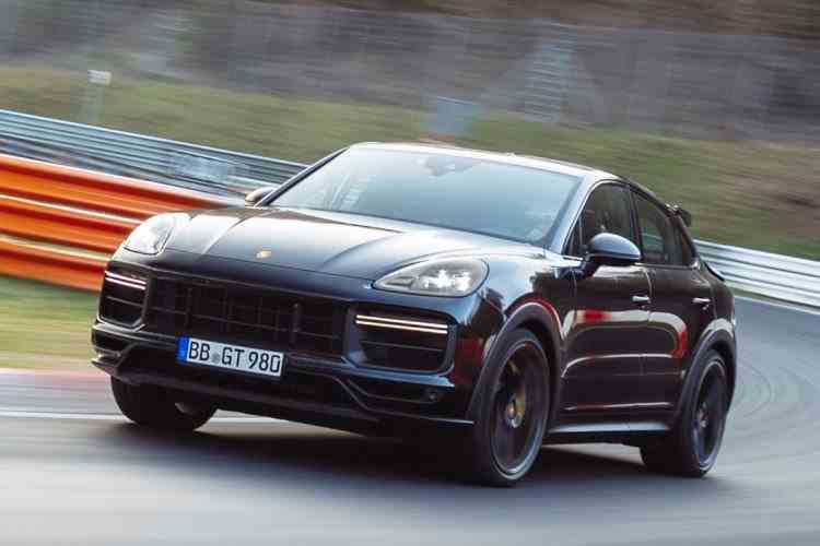 Noul Porsche Cayenne Turbo Coupe bate recordul turului SUV Nurburgring înainte de lansare