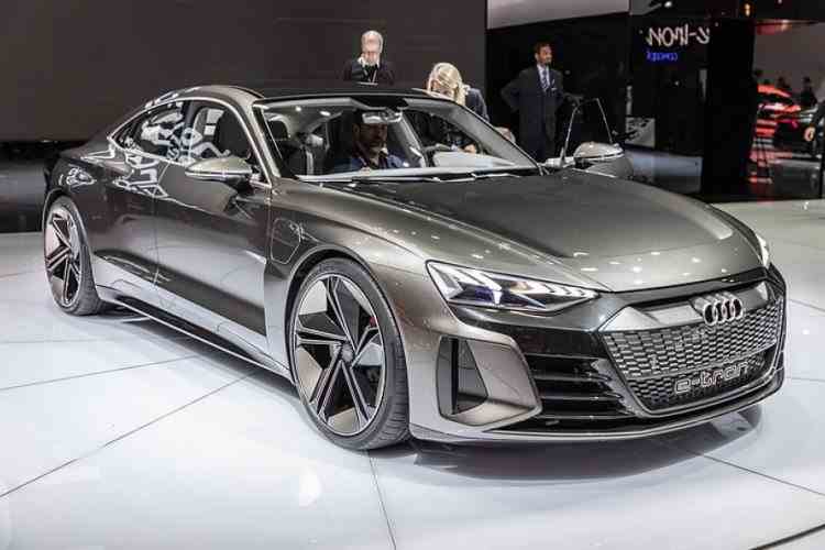Audi nu va mai produce mașini cu motoare diesel și benzină din 2033 & Din 2026 vor lansa doar mașini electrice